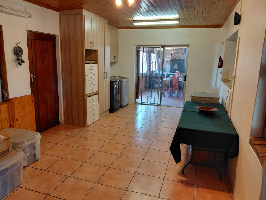 4 Bedroom Property for Sale in Heuwelkruin Eastern Cape